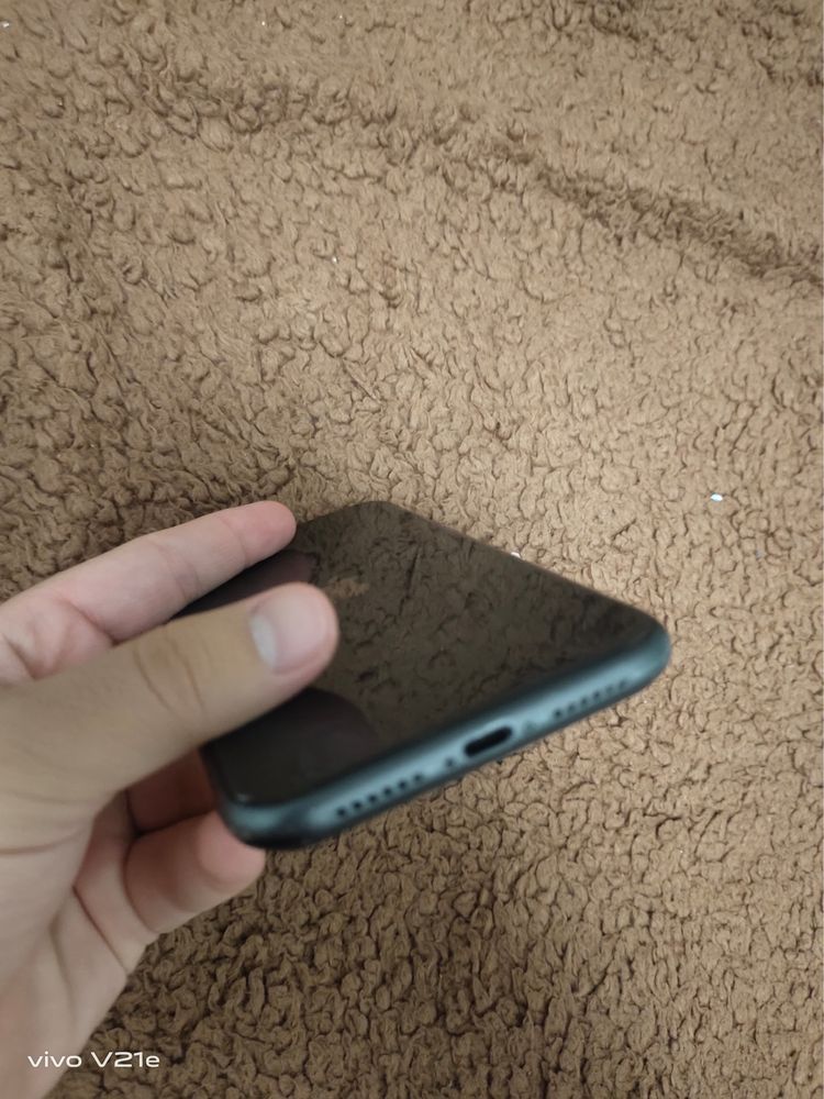 Iphone 11, идеальном состояний