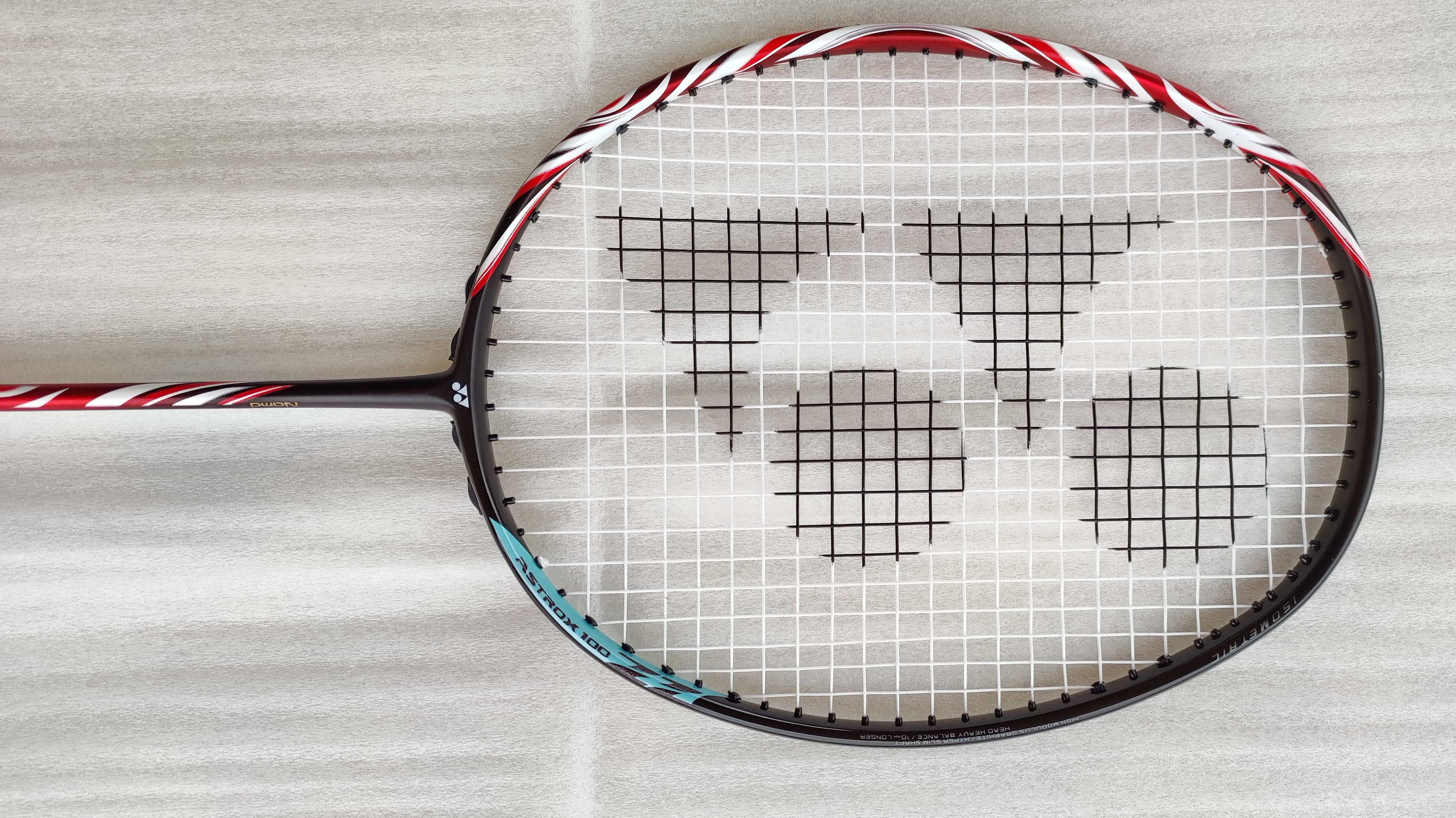 Yonex Astrox 100ZZ  ракета за бадминтон