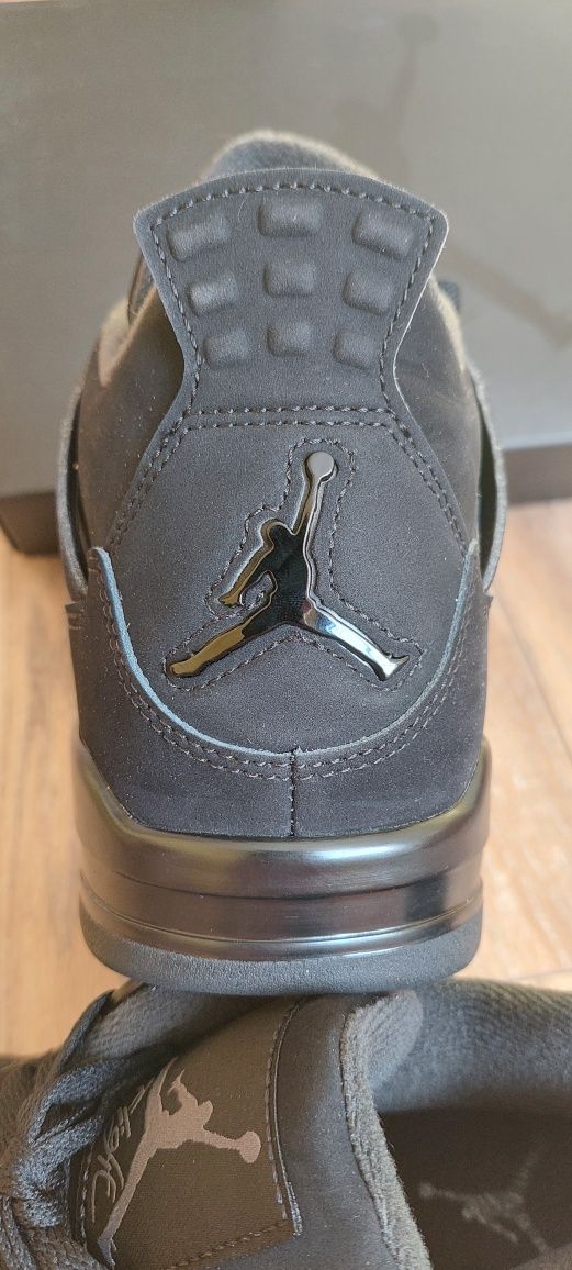 Jordan 4 black cat