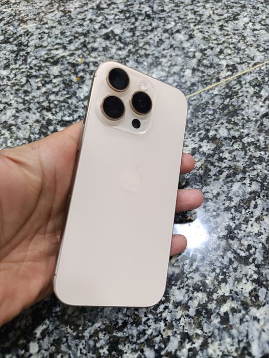 iphone 16 pro LL/A desert titanium