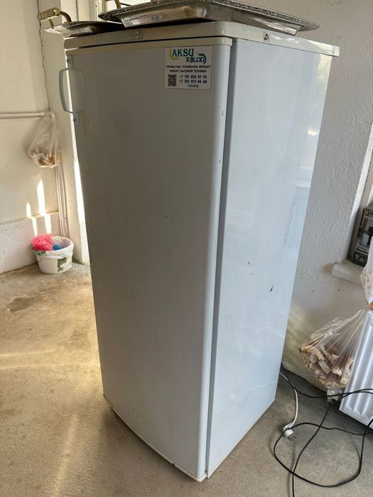 холодильник бу в хорошем состояниее робочий морозильник