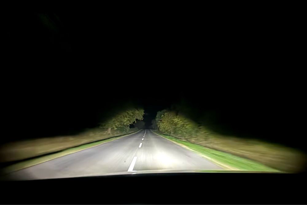 Nou Set 2 becuri led Premium  D1s Auxbeam 70w 22000 lumeni 6500k