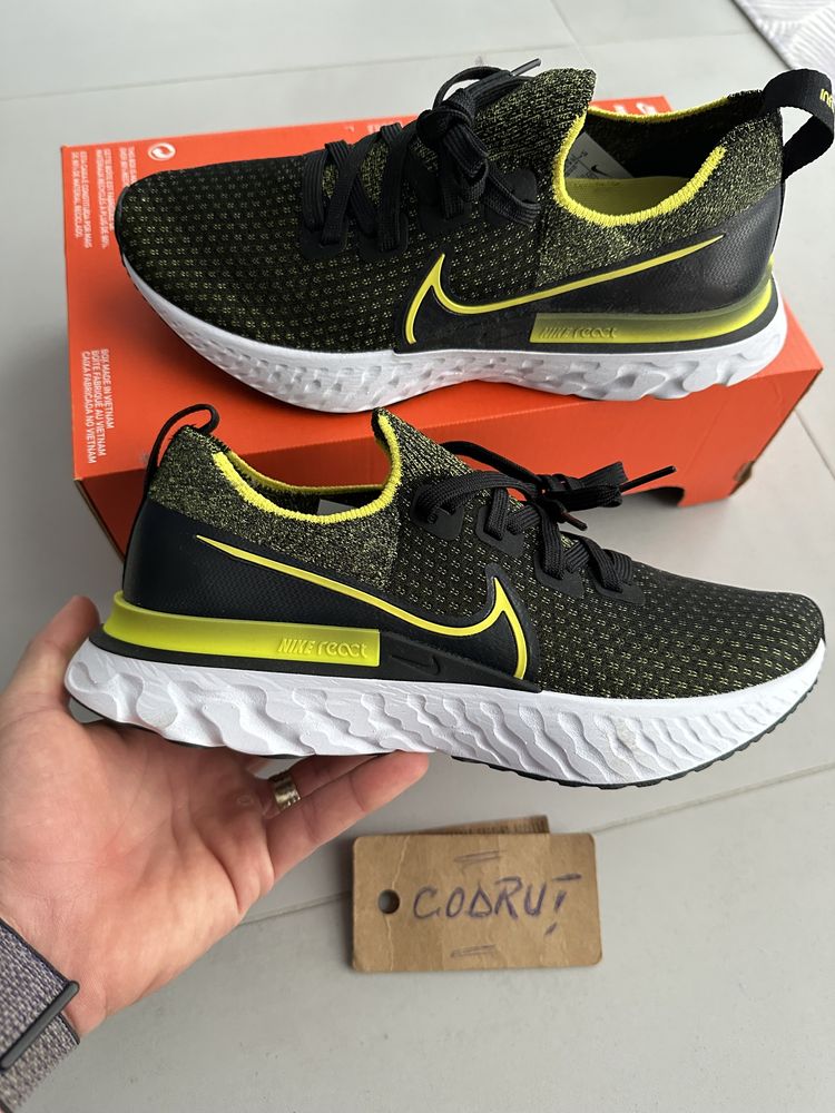 Nike Infinity Run Flyknit Sonic Yellow