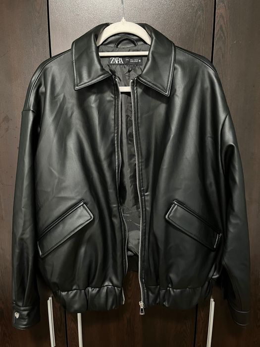 Дамско бомбър яке ZARA