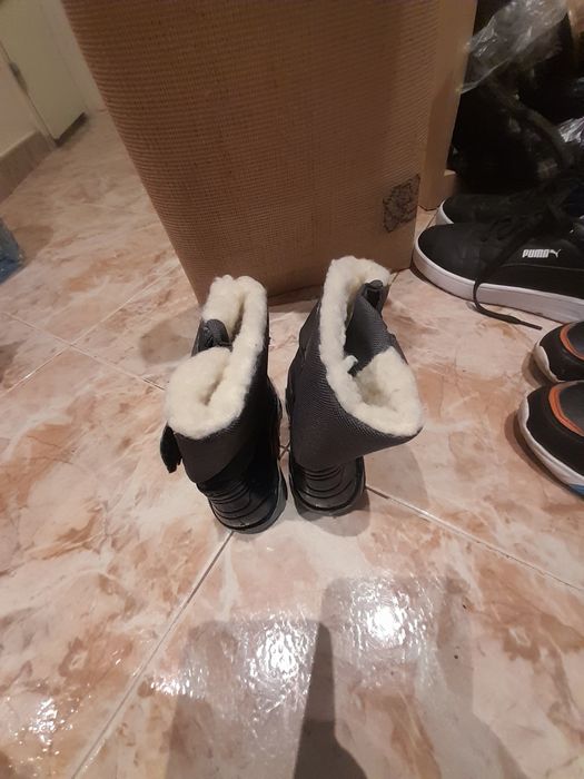 Детски зимни ботушки Brille .Номер 21/22.Отлично състояние..