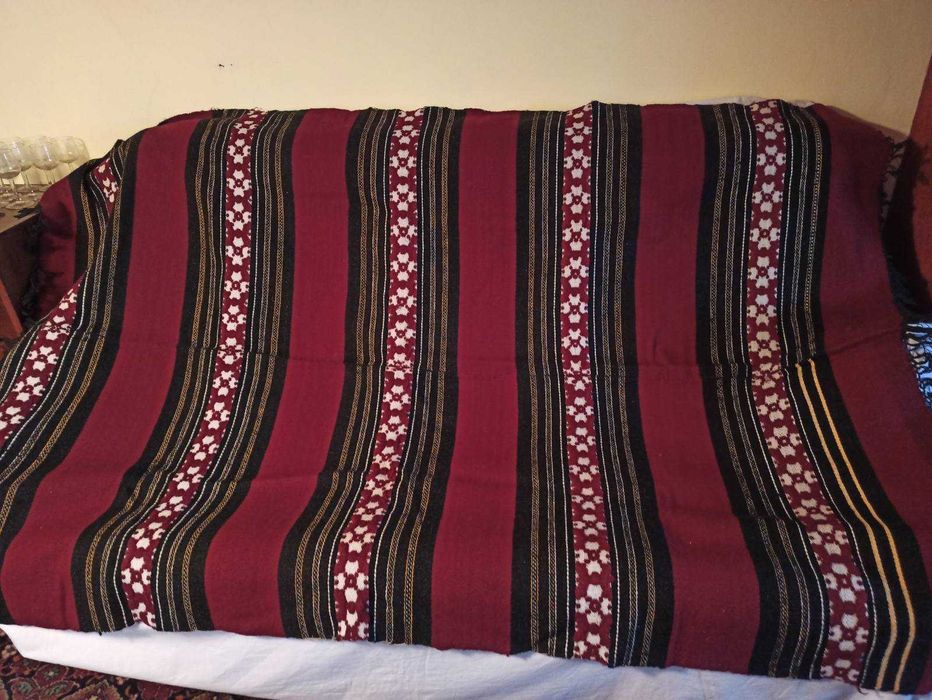 Продавам старинна неизползвана битова пътека