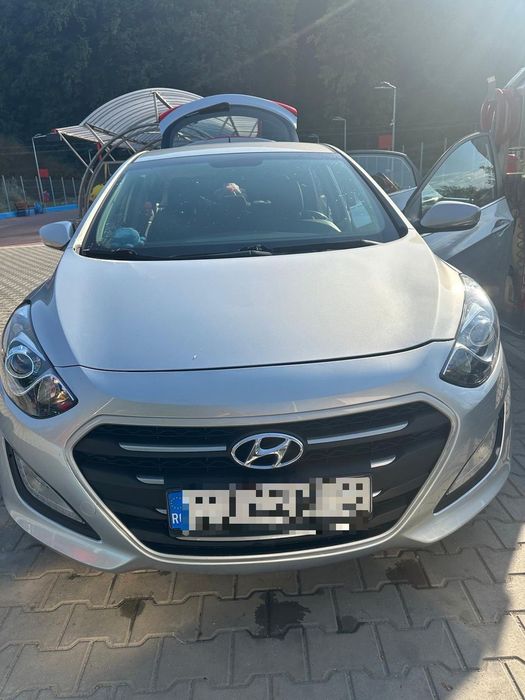 Hyundai I30 Stare buna, ruleaza fara probleme cu schimbrile la zi.