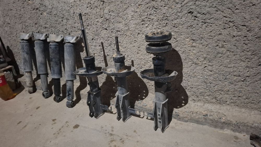 Малибу 1 амалзаторлар сотилади олди,орка. Бор.