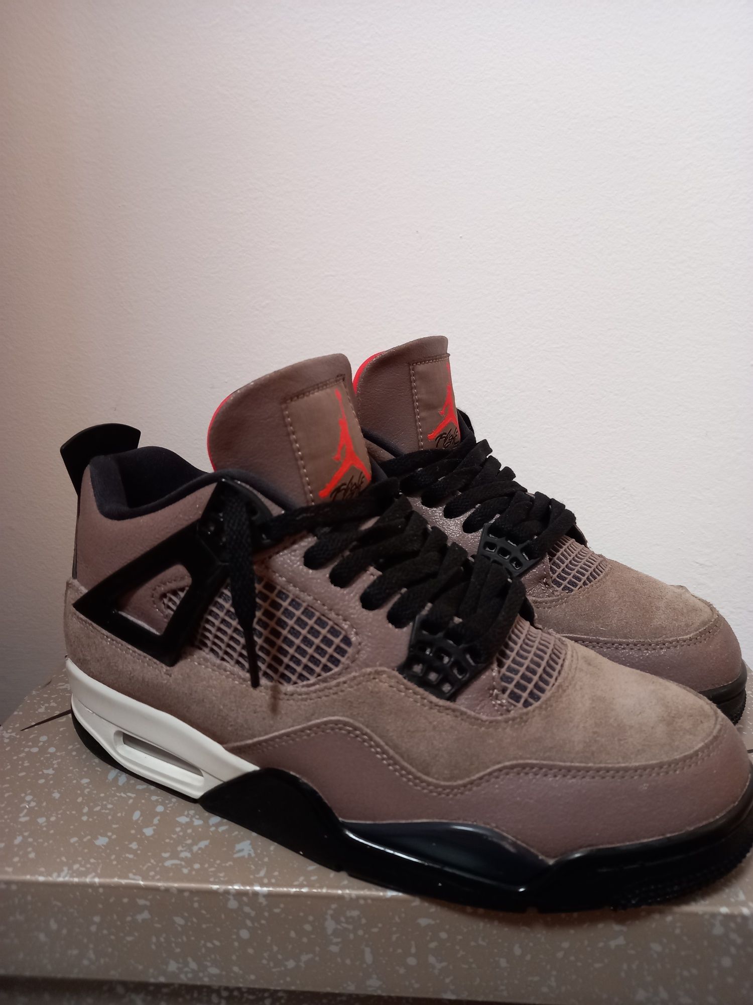 Jordan 4 Taupe Haze