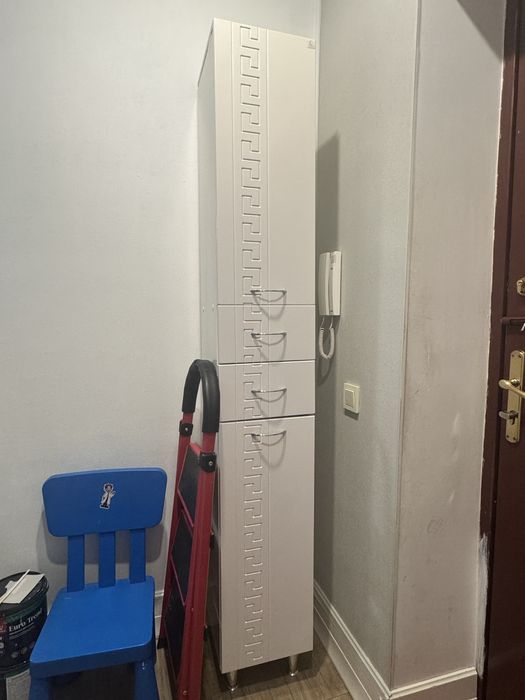 Шкафчик в ванную