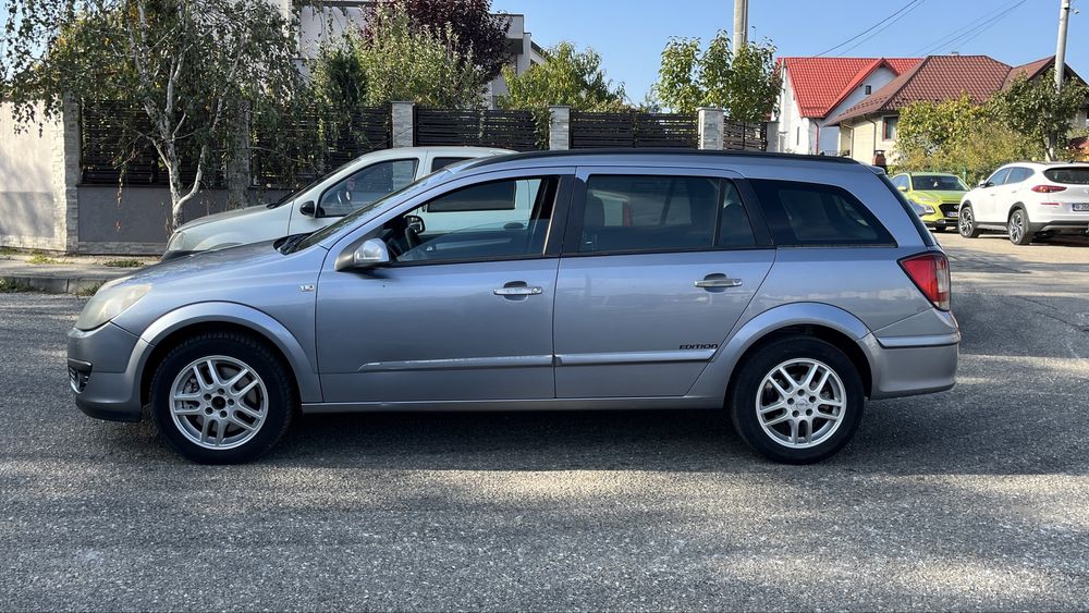 Dezmembrez Astra h 1.9 101 cp cod culoare z163