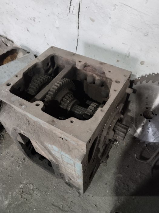 Продам коробку на МТЗ,в рабочем состоянии и диск сцепления новый ,за в