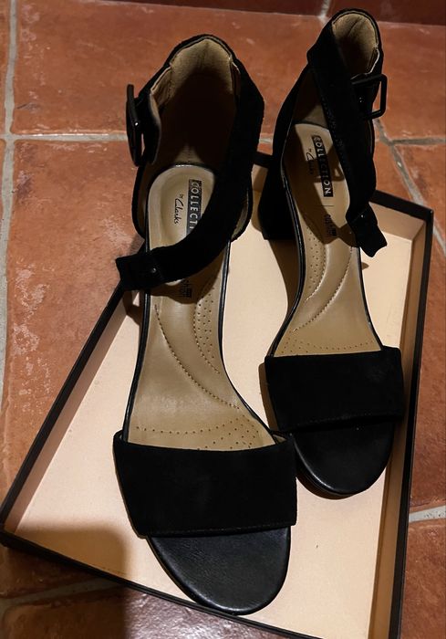 Sandale Clarks piele intoarsa