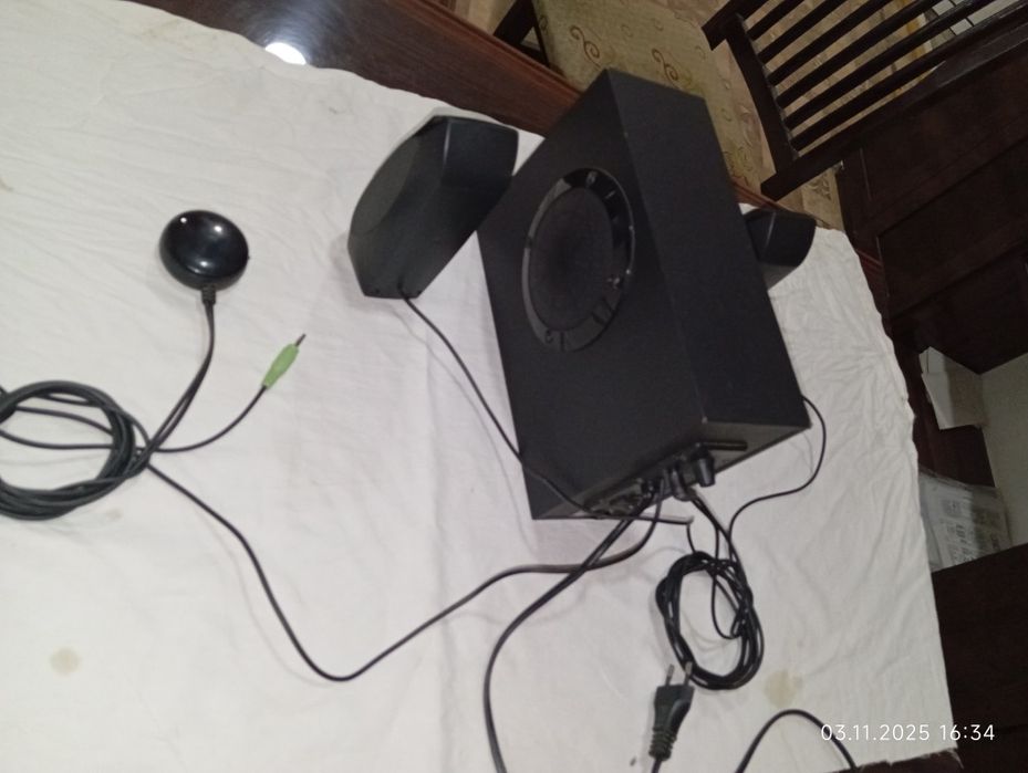 Калонка Logitech S-220