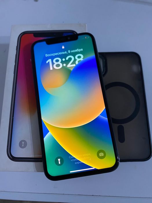 Продам iPhone X.