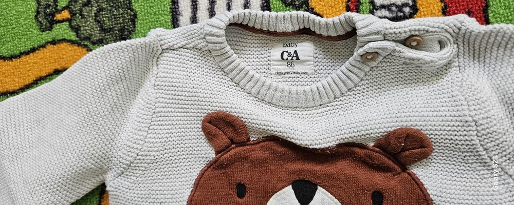 Lot bluze și un hanorac flece 12-24 luni ( 6 bucati)