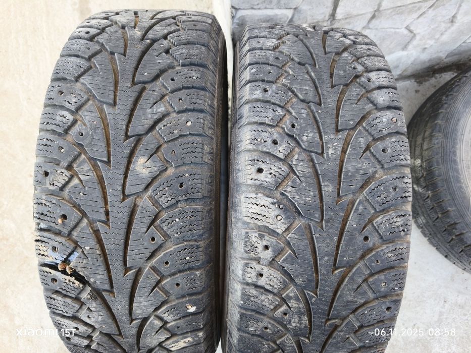 Шины 2шт 195/60 R15.