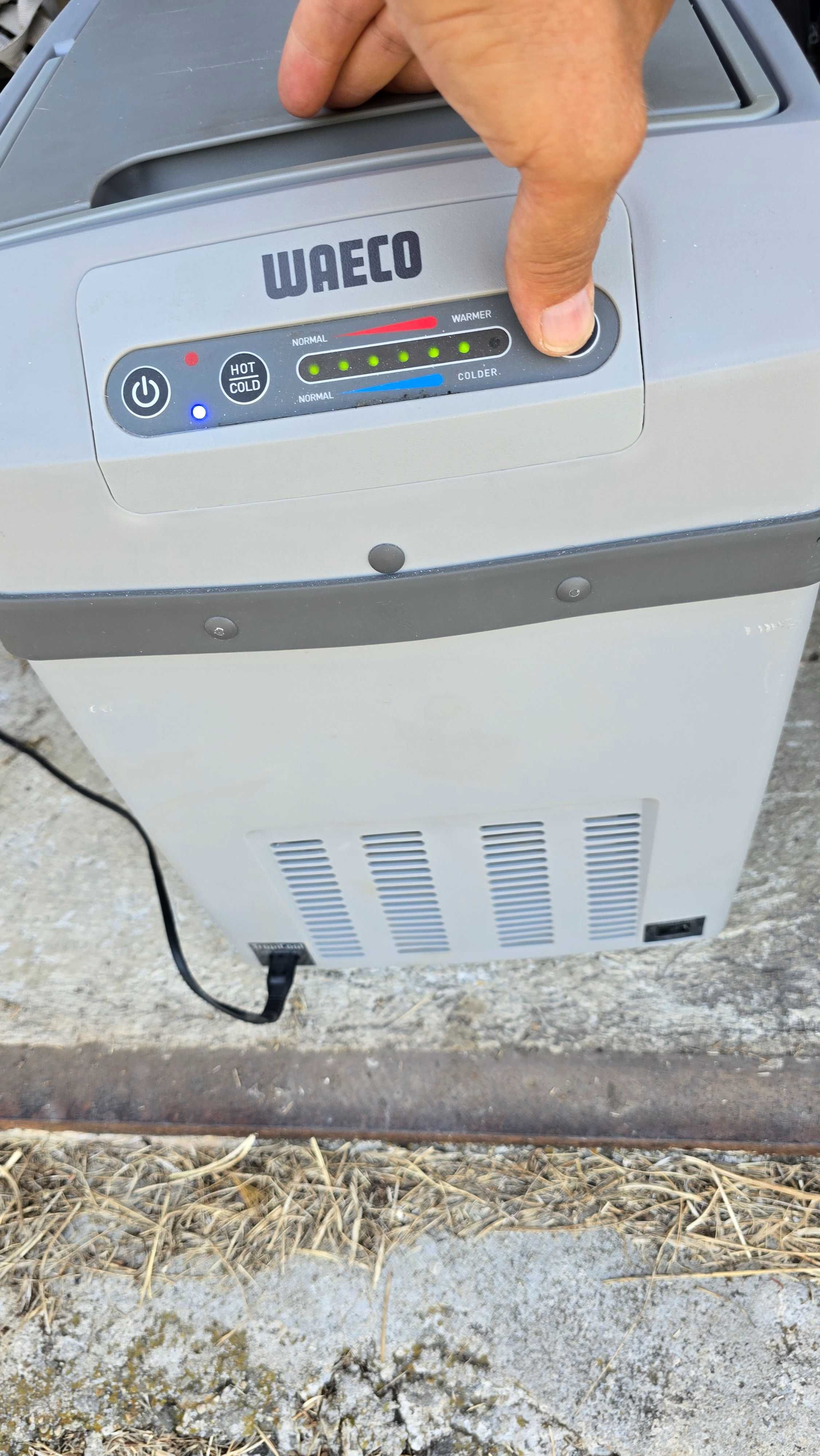 Хладилник WAECO 12v  220v