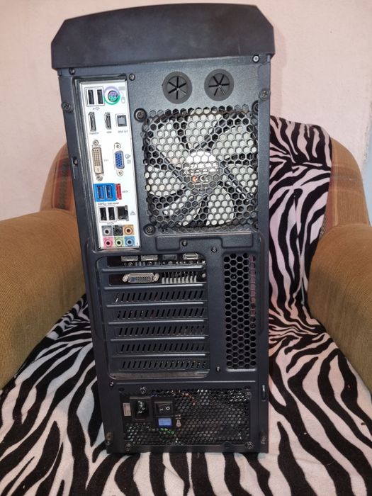 Vând Pc de gaming