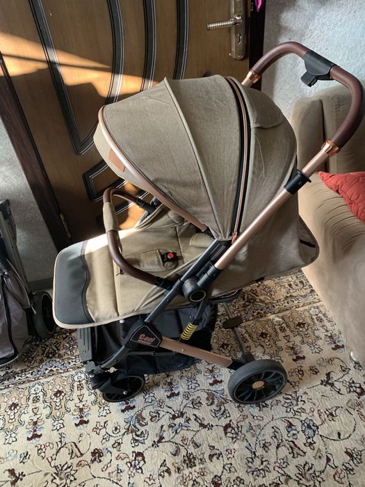 Продам детскую коляску чемодан