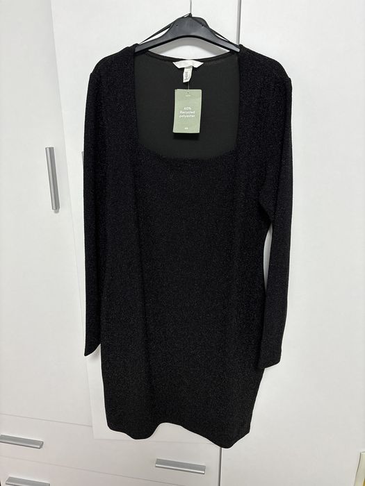 Официални Рокли размер Л