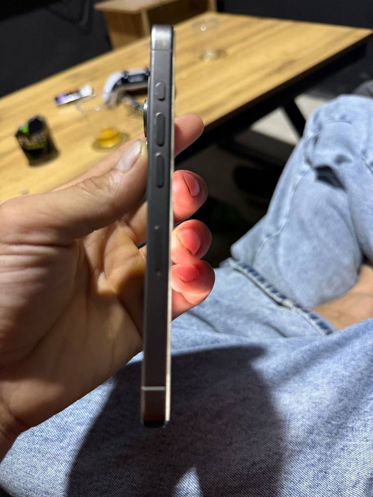 iPhone 15 pro holati ideal