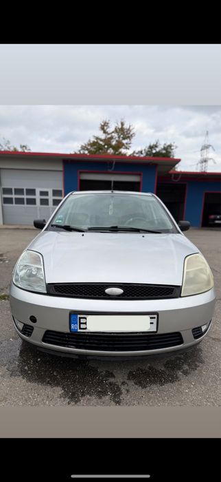 Ford Fiesta 1.4 benzina 2004-ideala pentru navetă, oraș de vanzare