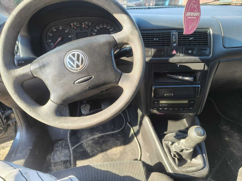 Golf 4 1.6 benzina