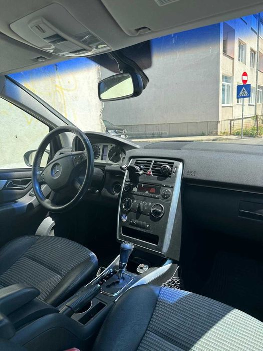 Vând Mercedes B-Klasse, 1.7 benzină, 2006, cu probleme/pt. dezmembrări