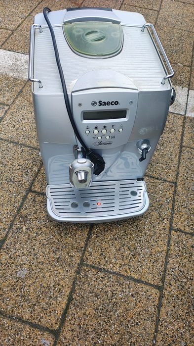 Vând expresor cafea Saeco.Urgent!!