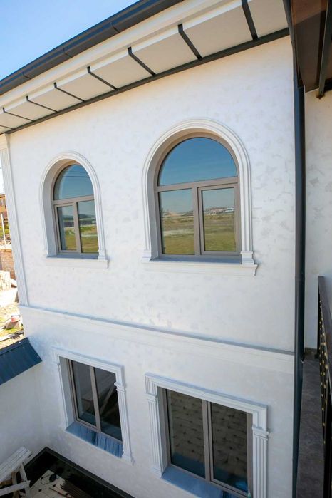 СРОЧНО ПРОДАЮ ЕВРО ДОМ в Янгихает р-н, Бинокор, 7 минут от Куйлюка