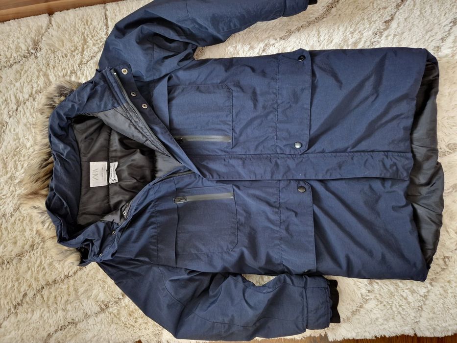 Зимна парка на Zara