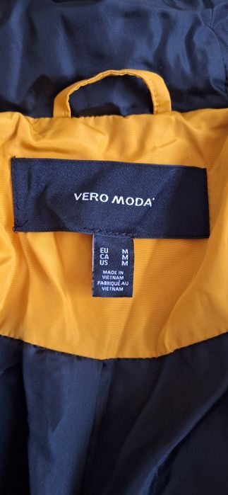 Топло зимно яке на Vero moda с естествен патешки пух.