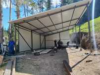 Vand hala metalică  închisă cu panouri sandwich 7x12x3m