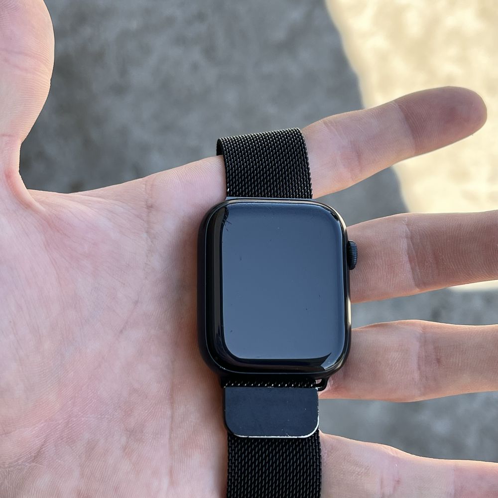 Apple Watch Series 8 (GPS)