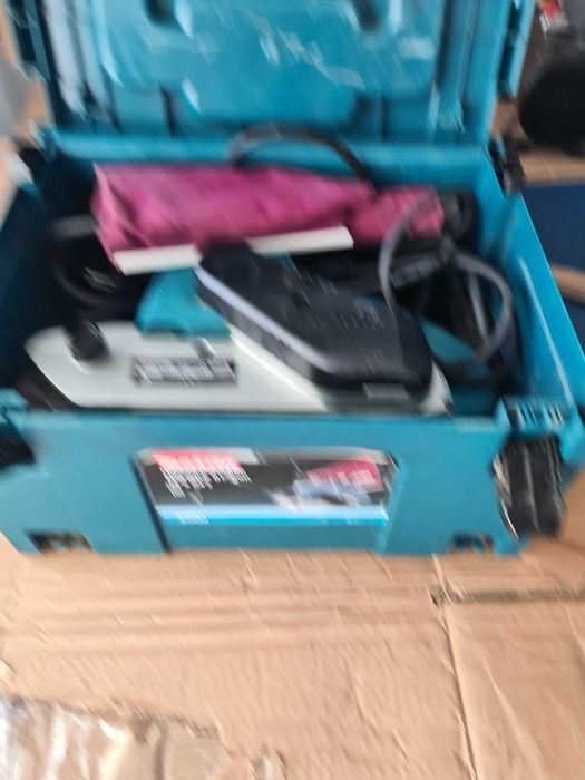 Șlefuitor Makita 9403 100 mm 1200 W cu bandă