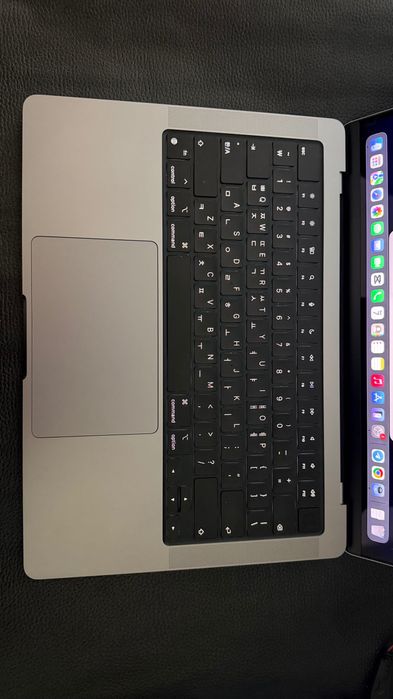 Mac book m1 pro 32 ram 512 xotira hamda ssd 128 xotira bor