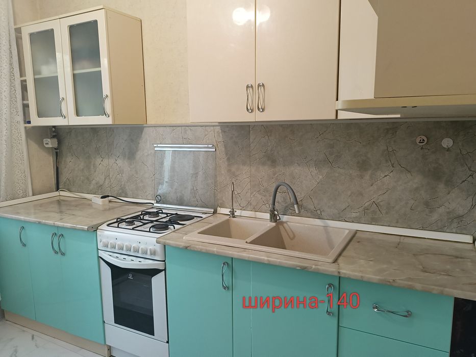 Срочно продам кухонный гарнитур МДФ