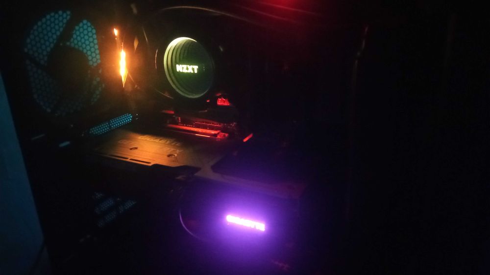 PC Gaming, i7-8700K, RTX 4060Ti 8GB, NZXT Kraken, 32GB 3200MHz, +alte