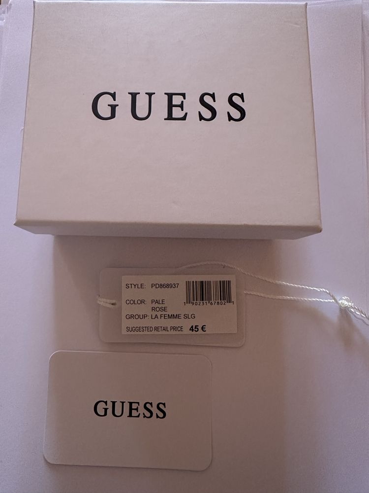 Дамско портмоне Guess