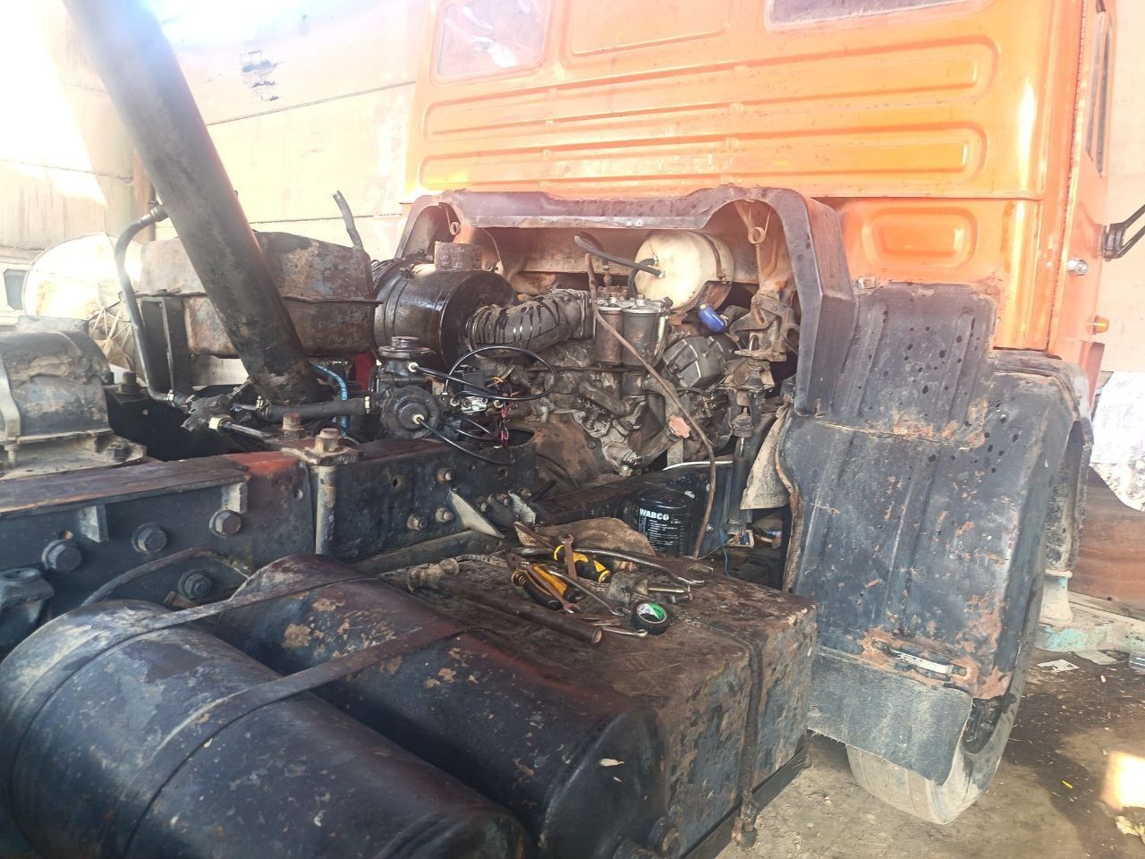 Kamaz sotiladi matori standart