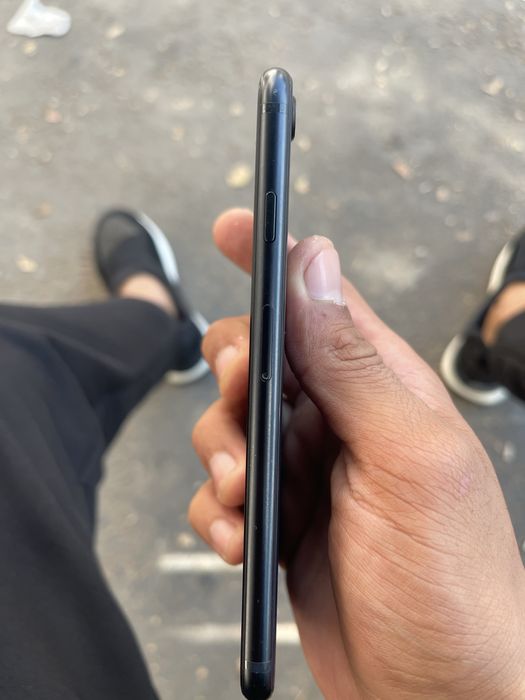 Iphone se 22 sotladi