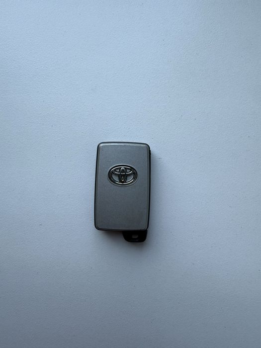 Пульт от Tоtota estima