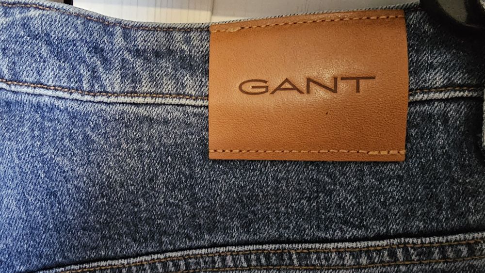 Нови дамски дънки Gant