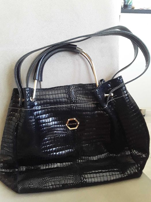 Продам женскую сумочку b.Qalengi