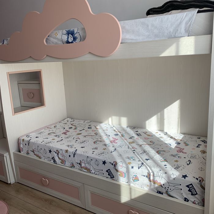 Pat supraetajat pentru fete,deosebit!