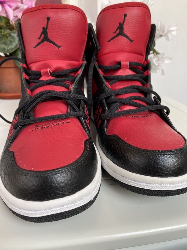 Маратонки Jordan Fight Bred