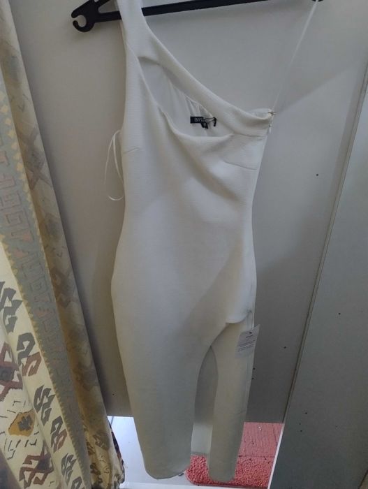 Официална рокля нова