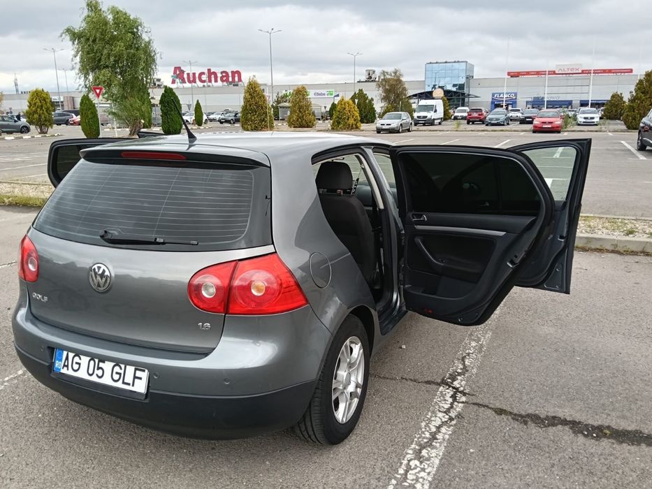Vand golf 5 impecabil.