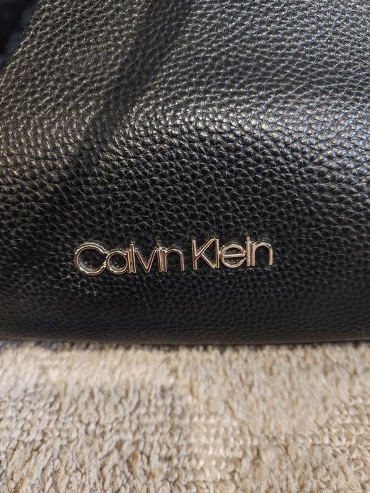 Оригинална чанта Calvin Klein